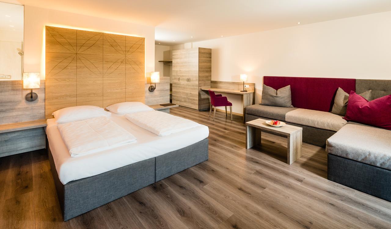 Roesslwirt Hotel Barbiano  Kültér fotó
