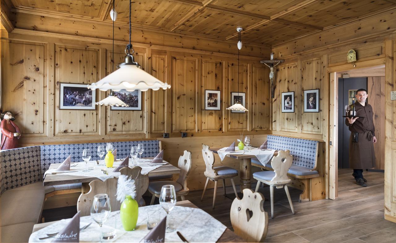 Roesslwirt Hotel Barbiano  Kültér fotó